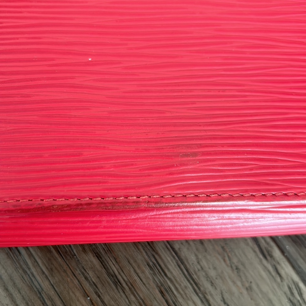 Louis Vuitton Red Epi Snap Wallet - Picture 5 of 15